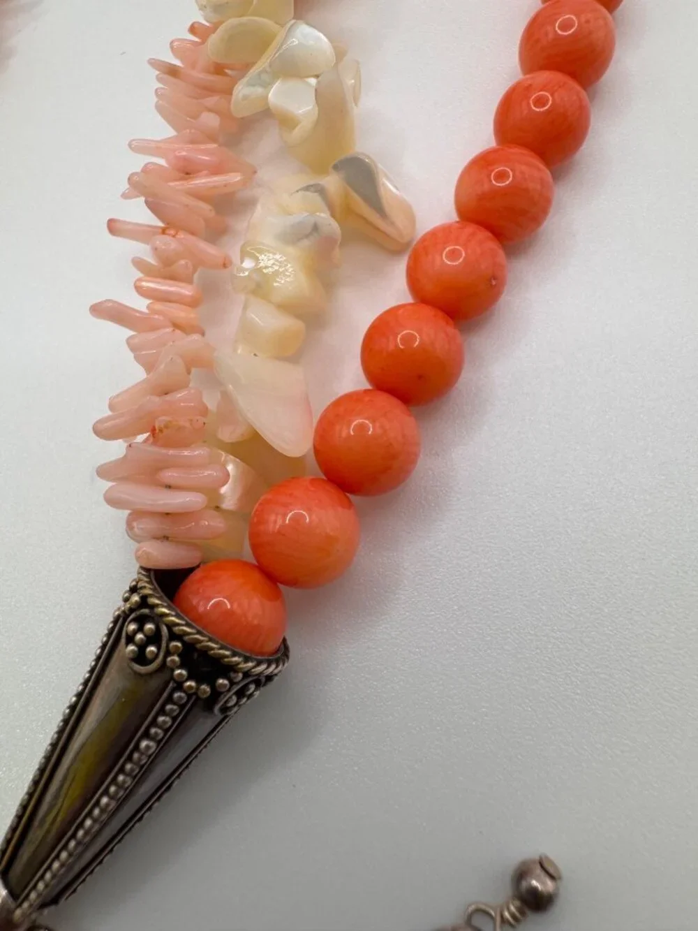 Vintage Coral Bead Multi Strand Necklace 925 Sterling MOP Shell Pendant Chunky - Picture 8 of 14